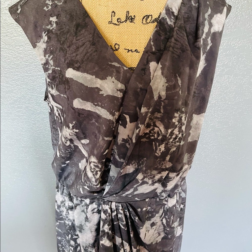 Attractive Gray LOFT Dress, V Neck Crossover size 14 NWTs - Picture 5 of 8